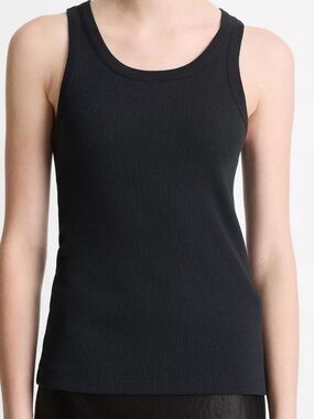NWT women’s Vince Black Ribbed Tank Top - Classic fit, size small.